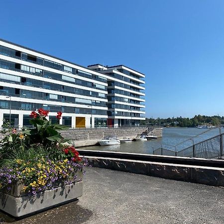 Sea View Lux Kalasatama Romantic Studio - Balcony & Coffee& Tee, Wifi, Gym &Sauna Helsinki Ngoại thất bức ảnh